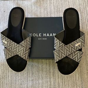 Cole Haan Augusta Sandal White and Black Print sz9